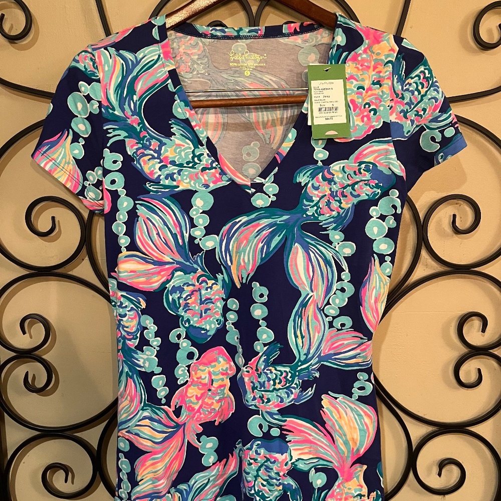 Lilly Lulitzer V-Neck Tee